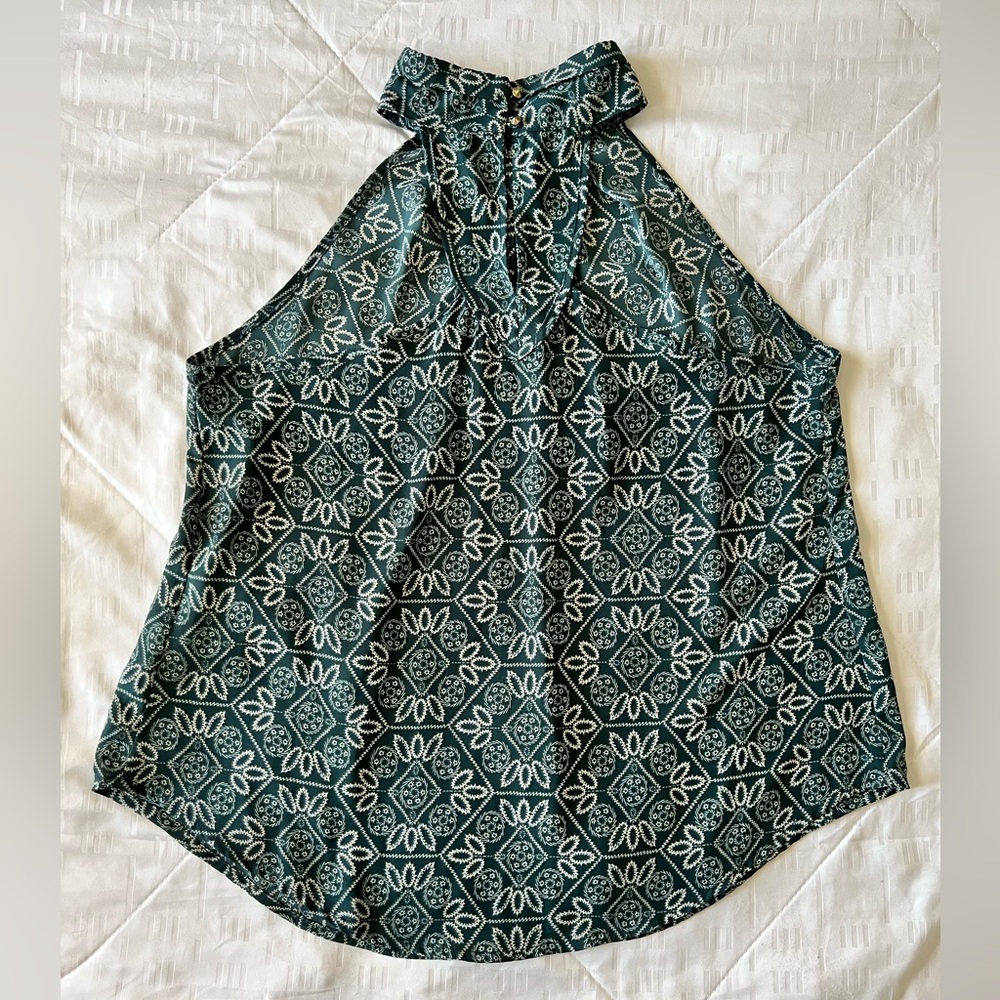 Flowy Halter Blouse with Mock Neck and Keyhole Back Detail - Picture 6 of 12